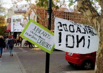 Jubilados sanrafaelinos se movilizan para pedir que Milei no vete el aumento aprobado por el Congreso