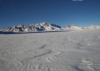 Se registran entre 10 y 30 centímetros de nieve en las nacientes de los ríos sureños