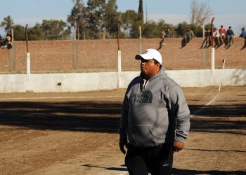 Omar Carmona dejó de ser el entrenador de Balloffet