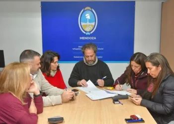 El SUTE aceptó la oferta salarial del Gobierno: cuándo serán los aumentos