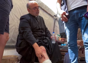 “Lo que pasó es terrible”, el dolor de Gabriel Romanelli, el cura sanrafaelino herido tras los bombardeos en Gaza