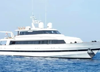 Misterio, lujo y millones: cuánto vale el lujoso yate de Manzano que se incendió en Saint-Tropez