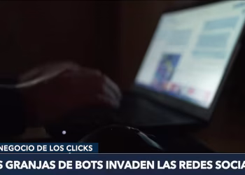 Control mental en redes sociales: así funcionan las granjas de bots que convencen a la gente de que las mentiras son ciertas
