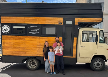 Espíritu Indomable: Familia recorre el continente en una “Tiny House” y visitó San Rafael