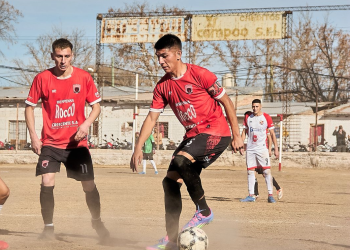 Fútbol: tres equipos lucharán por el título en la Primera B