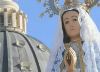 Insólito: le robaron una virgen a dos abuelos y después pidieron rescate para devolverla