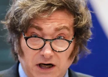 Milei adujo que su tuit contra Ian Moche está “amparado por la libertad de expresión” y se negó a borrarlo