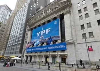 Respiro para Argentina: la Corte de Nueva York congeló la entrega de acciones de YPF