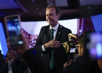 Bolivia: Paz y Quiroga deberán tejer «alianzas» para gobernar
