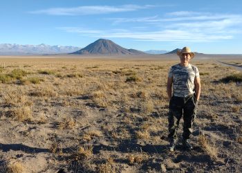 “Hijo de la Pacha”: el influencer de minerales que conquista al mundo desde San Rafael