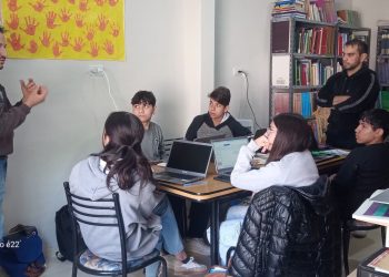 Jóvenes de Goudge crearon un juego tecnológico para aprender a tomar decisiones financieras