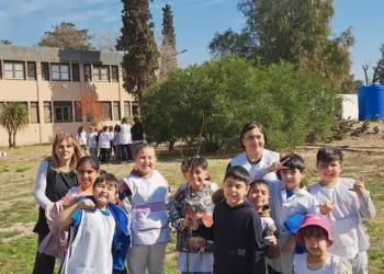 Alumnos y docentes participaron del Día del Árbol en el Museo de Historia Natural de San Rafael