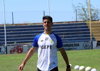 Álvaro Carrión dejó de ser el entrenador de Huracán