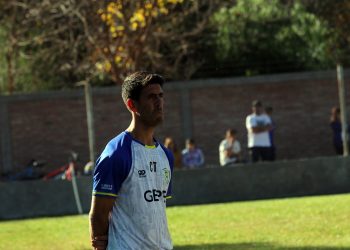 Álvaro Carrión se aleja de Huracán