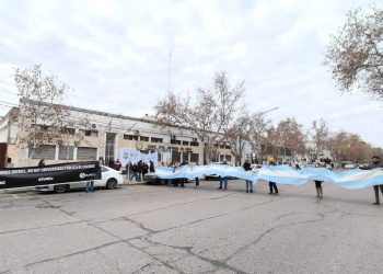 Docentes de la universidad pública reclamaron actualización de presupuestos y salarios: «Se van a lo privado y perdemos gente muy capacitada»