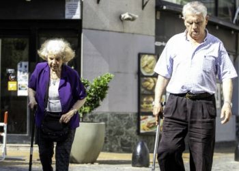 Preocupa el endeudamiento de los jubilados: alertan sobre créditos con altos costos financieros de los que son víctimas