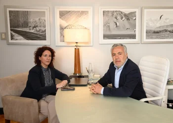 Alfredo Cornejo postuló a la titular del EPRE para ocupar un cargo en el Tribunal de Cuentas