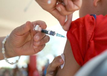 Mendoza implementa un protocolo para garantizar la vacunación obligatoria de menores