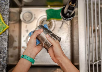  Los 10 errores más comunes al lavar los platos que se deben evitar