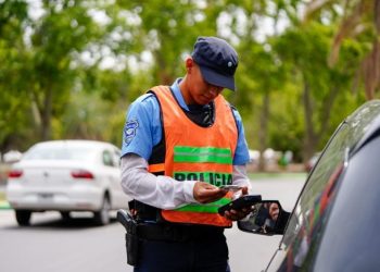 Proponen eliminar la presentación del comprobante de pago del seguro en los controles vehiculares