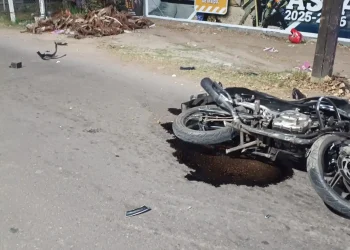 Otra tragedia en la provincia de Mendoza: Se cayó de su motocicleta y murió en plena calle