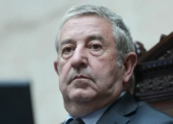 Cobos reclamó que si Petri encabeza la lista, el frente debe “cambiar de nombre y de color”