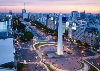 Cómo se vería el Obelisco si estuviera hecho de tela, según la Inteligencia Artificial