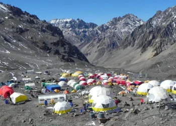 Hallazgo arqueológico en el Aconcagua: descubrieron una pirca a más de 4.200 metros de altura