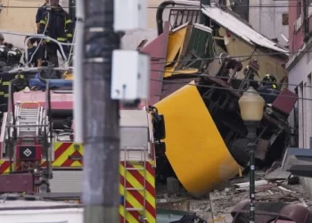 Lisboa: descarriló el funicular y hay 15 muertos