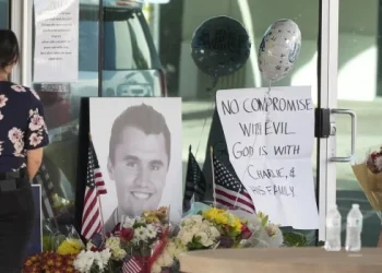 Hallan un fusil en la búsqueda del asesino de Kirk