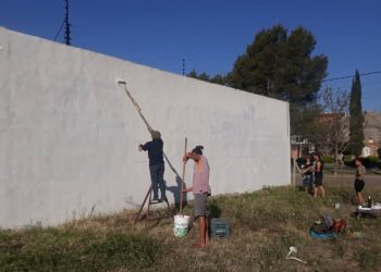 San Rafael pinta un mural colectivo en defensa del agua