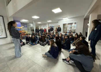 Alumnos uruguayos realizan su viaje de estudios en San Rafael