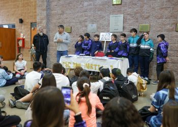 Escuela local fue la única de San Rafael en participaren la Feria del Libro y fue felicitada por el Ministro de Cultura