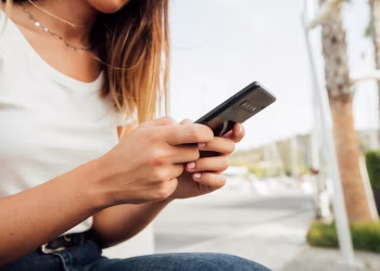 Reducir el uso del celular por 3 días: qué le pasa a tu cerebro, según un estudio científico