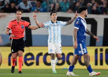 Racing le ganó a Vélez y se metió en las semifinales de la Libertadores