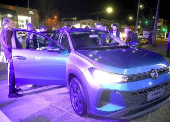 Celebración en Yacopini Süd: se presentó el moderno Volkswagen Tera en San Rafael