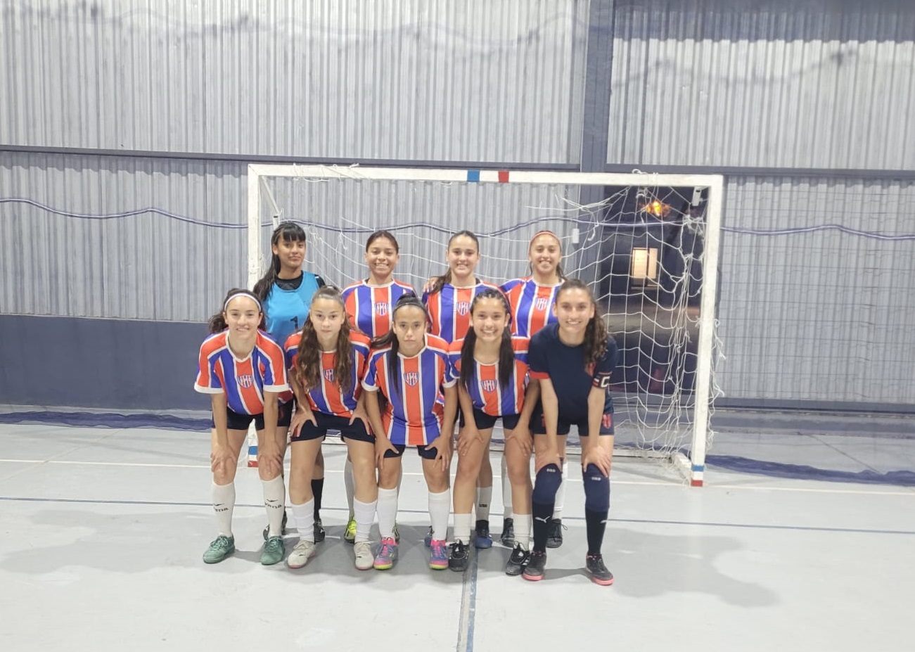 Pedal continúa en lo más alto del Clausura de futsal femenino - Diario ...
