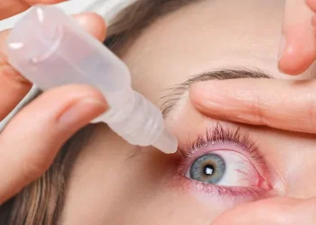 ¿Chau a los anteojos?: la ANMAT aprobó unas gotas que corrigen la presbicia