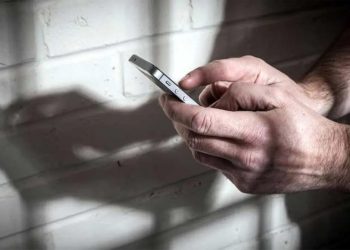 Presentaron un proyecto para darles un destino social a los celulares decomisados en las cárceles mendocinas