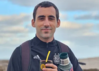 Tiene un extraño nombre y estuvo meses sin ser registrado: ¿Cómo figura en el DNI?