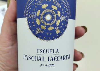 La escuela Iaccarini ofrece sus productos que tienen a la venta