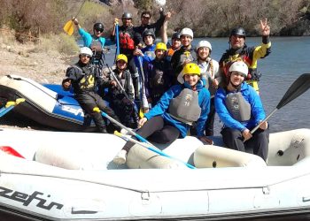Clases de rafting en el Atuel: formación deportiva y salida laboral