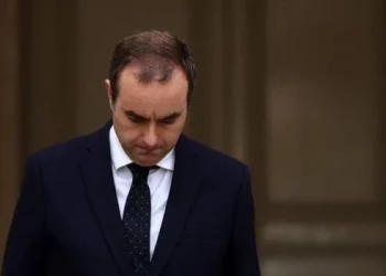 Macron renovó el nombramiento de Sébastien Lecornu como primer ministro francés