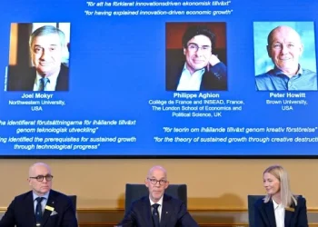 El Nobel de Economía fue otorgado a 3 investigadores por explicar el impulso económico de la innovación