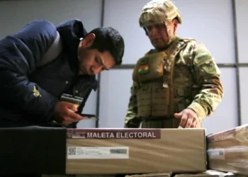 Bolivia vuelve a las urnas para una inédita segunda vuelta que dará paso a un nuevo ciclo