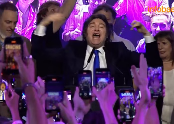 Luego de ganar las elecciones, Milei convocó a legisladores y gobernadores de otros partidos para acordar las reformas