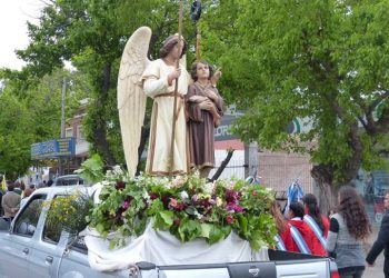 San Rafael Arcángel: procesión, misa y peña para homenajear al patrono departamental