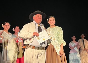 San Rafael coronó a su nueva Flor de la Tradición: Flavia Jodar, de Monte Comán