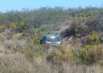 Dos mujeres resultaron con lesiones leves tras volcar en la ruta 188