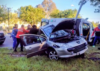 Trágico accidente en San Rafael: falleció un conductor tras violento choque contra un poste